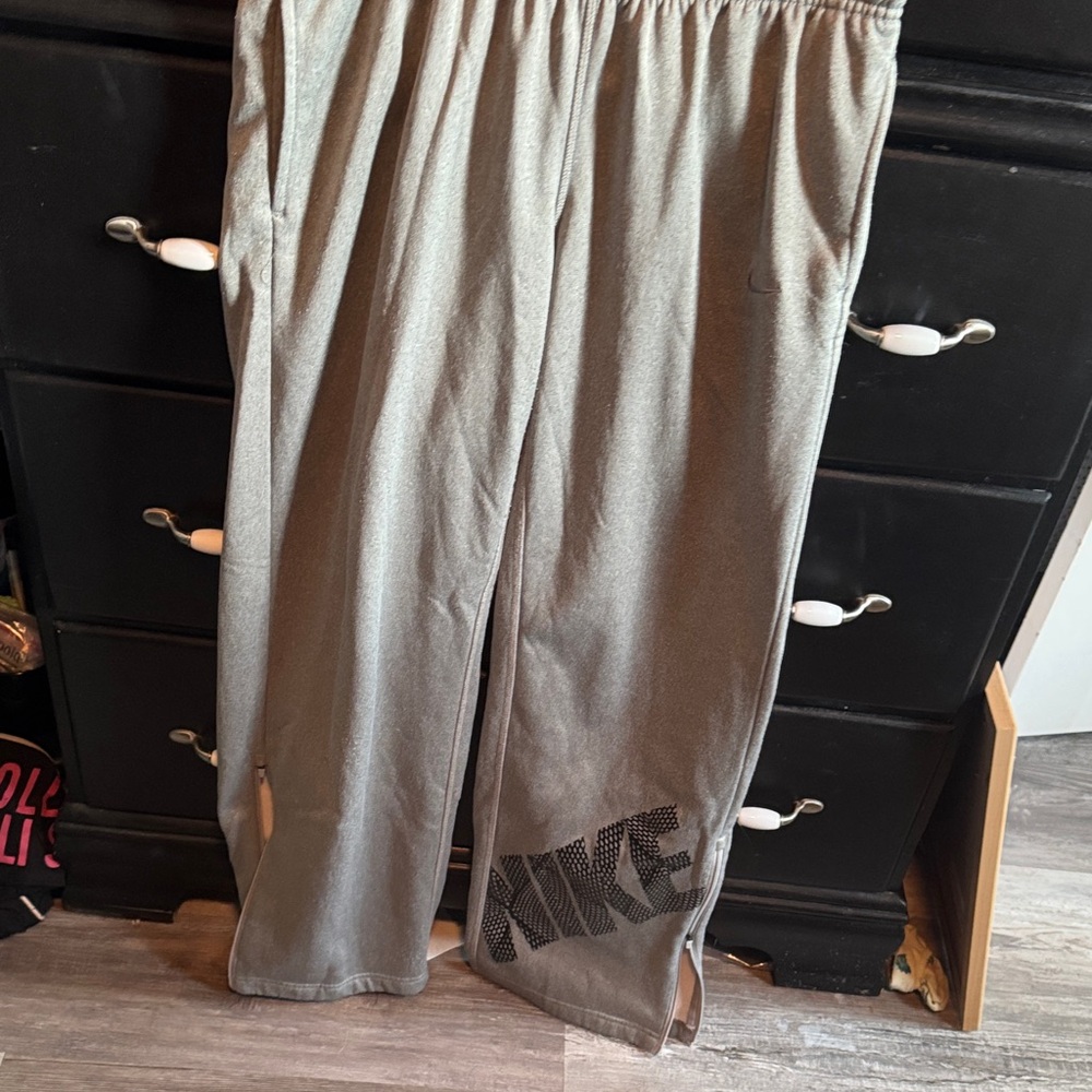 Nike Women’s Therma-FIT